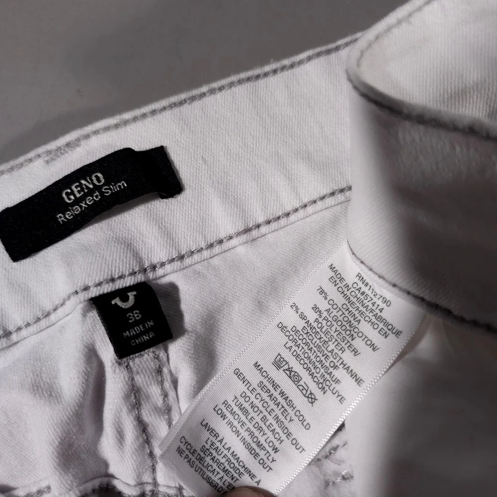 True Religion Geno Relaxed Slim Jeans Mens 36 Optic White Flap Pocket 700217